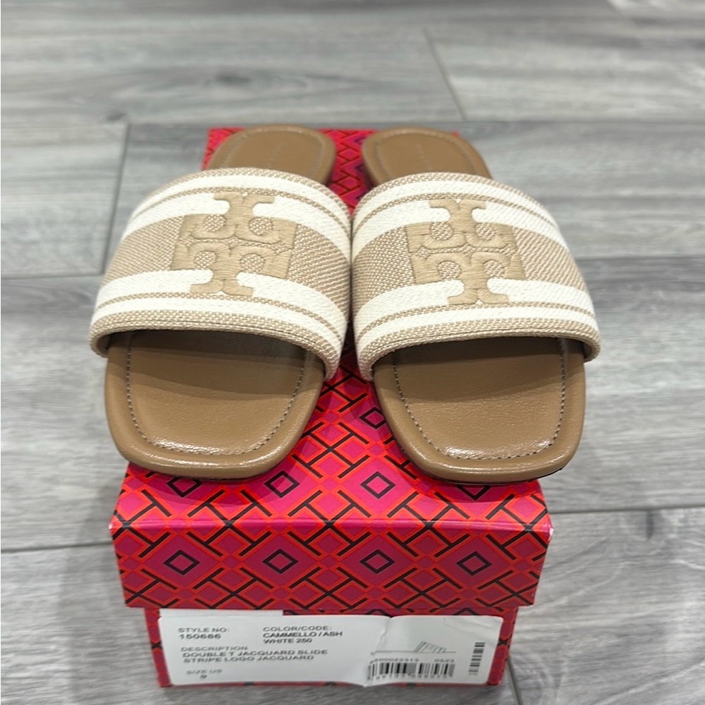 Tory Burch, size 9, camello/ash white 250